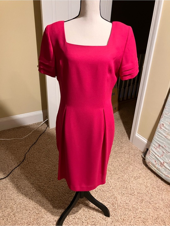 Kim Rogers Dresses & Skirts - Kim Rogers Hot Pink Square-Neck Short Sleeve Sheath Dress